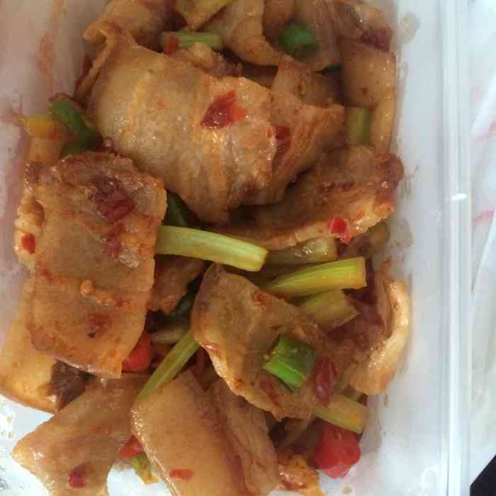 打分 看看你家的农家小炒肉,也太抠了,能让人吃吗!