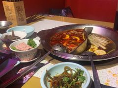 -麻辣英雄重庆火锅(二城广场店)