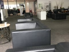 -上海宝信宝马4S店