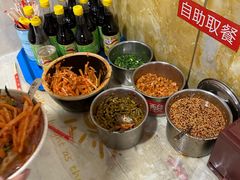 -吉庆桂林米粉·柳州螺蛳粉(港汇广场店)