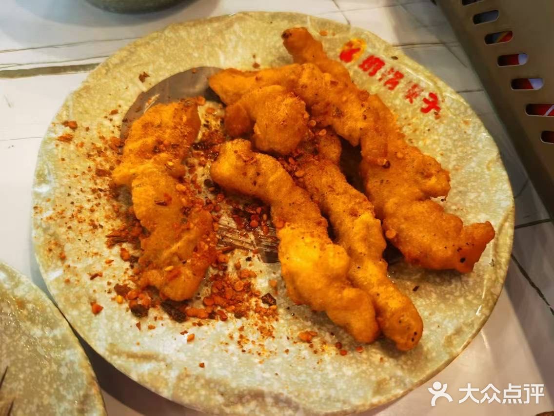 这家店位于西部大道金地未来域一楼商铺，位置挺好找的