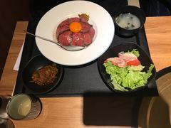 牛肉盖饭-炼火烤肉店