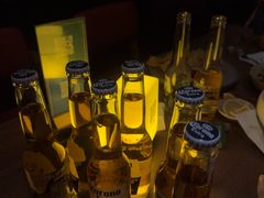-FOUR PLAY BAR