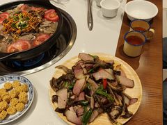 -乡土特色.冷锅鱼.牦牛肉汤锅