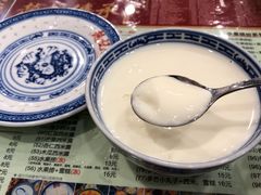 -赵记传承特色牛奶甜品(泉城广场店)