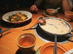 土家手掰柴火豆腐-吃饭皇帝大土家民族菜(正大广场店)