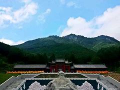 -九鼎铁刹山风景区