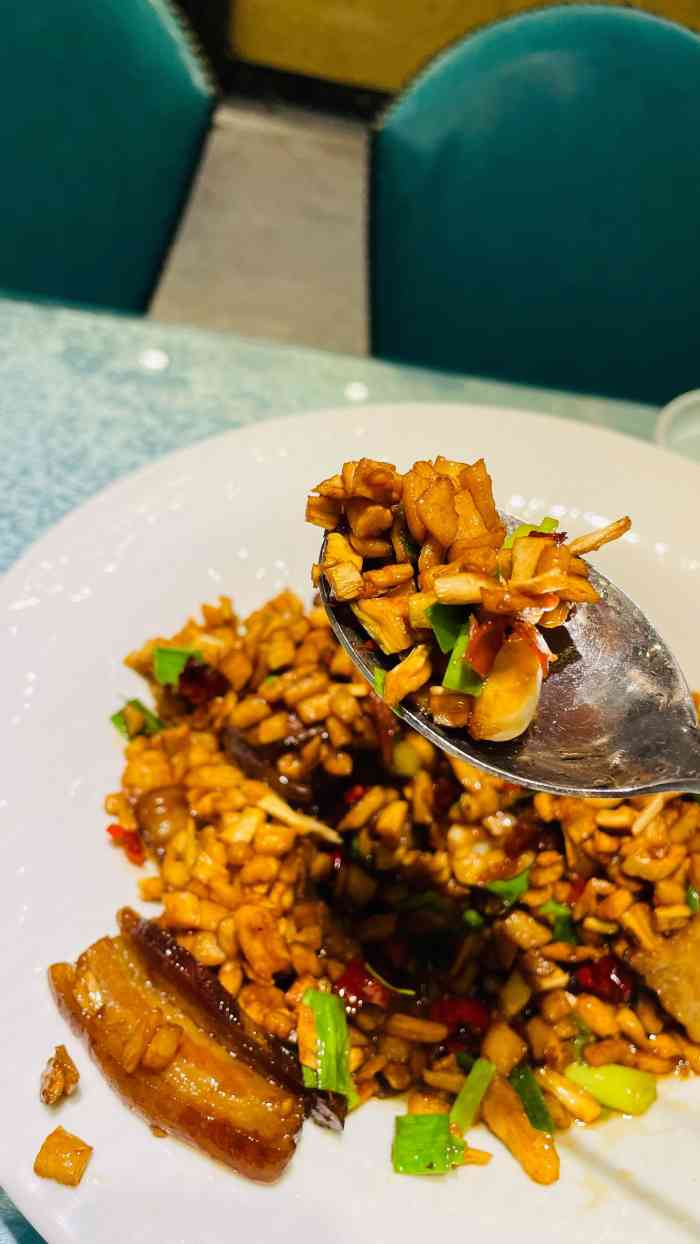 韶山冲湘菜馆(上谷店)-"萝卜干腊肉居然是偏甜的 受不了啊05.