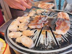 -草家酱蟹炭火烤肉店(珲春南路二店)