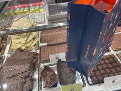 -VENCHI 闻绮(北京国贸商城店)