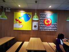 用餐区-麦当劳(金稻田路餐)