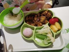 -渔语鱼新川菜Bistro(万象天地店)