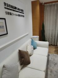 -HEYAN荷妍专业脱毛连锁机构