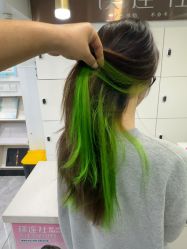 -镁连社·美联社