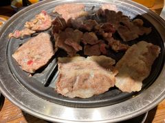 -明洞阿姨·韩式酱蟹烤肉·创意料理(三元桥店)