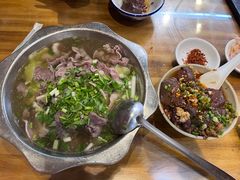 -谢老五跷脚牛肉·非遗传承店
