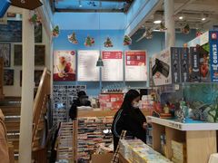 -猫的天空之城概念书店(杭州南宋御街店)