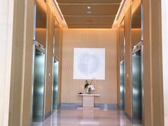 电梯间-阿瓦尼河滨曼谷酒店