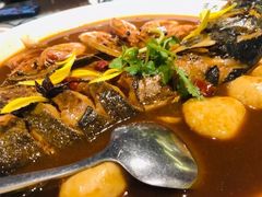 -卢大鲜鱼头捞饭(美利广场店)