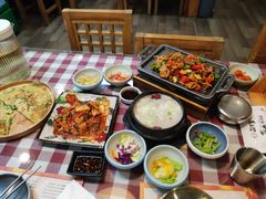 -益百岁牛尾汤(香山路店)