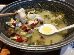酸菜巴沙鱼-渝是乎川渝小炒(新世界百货望京店)