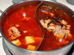 猪手鸳鸯锅-小街猪手(团结湖店)