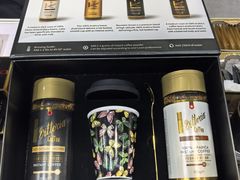 -上海跨国采购会展中心