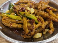 -江城燕子大排档(江汉路步行街店)