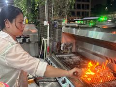 -蚝哥花姐湛江烤生蚝(美丽湾市场店)