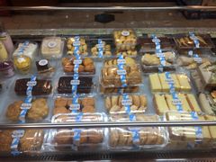 -光明牛奶棚(南泉店)