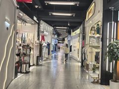 -南京时尚莱迪购物广场(正洪街店)