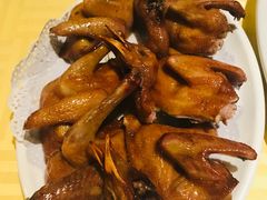 招牌烤乳鸽-石岐佬中山菜馆(张溪店)