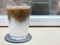 冰拿铁-悟白咖啡WoobyCafe