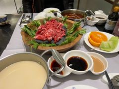 -红鼎豆捞·非遗鲍皇汤火锅(宝丰路店)