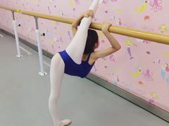 -Isee灰姑娘国际儿童艺术中心(证大·大拇指广场店)