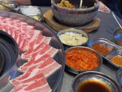 -哈哈碳都·牛肋条无限自助烤肉(台江万达店)