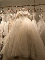 -LA GRACE高端婚纱礼服定制馆