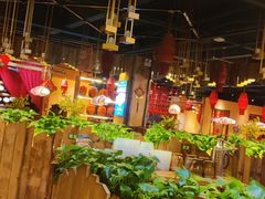 -老滇山寨•云南特色菜•地方菜•民族风情歌舞表演(金碧店)