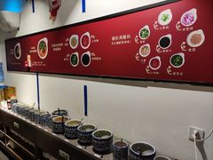 -尚尚仙·酸汤猪手·猪肚鸡火锅(华联万柳购物中心店)