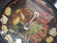 地锅炖公鸡-缘福乡村铁锅炖民宿(八达岭店)
