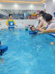 -熊小米专业儿童游泳馆