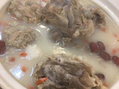-渝君重庆火锅(嘉宾路店)