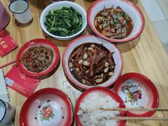 -老三样·美食研究中心(世贸路店)