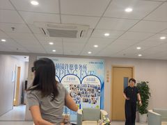 -上海大学附属上海和平眼科医院