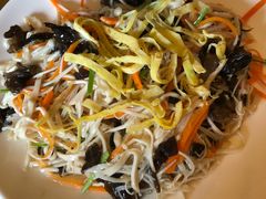素八丝-春江饭店(共青团路总店)