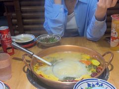 -洱火云南酸菜牛肉火锅(石景山当代商城店)