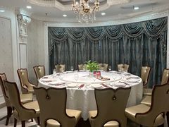 -沪华海鲜大酒楼(南汇店)