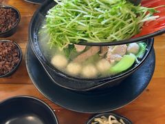 -丽虹云南过桥米线(兴工街店)