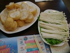 -呷哺呷哺(普陀乐购真北店)