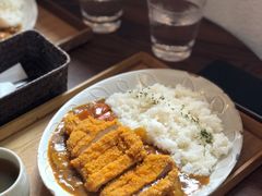 咖喱炸猪排堤坝饭-Ginko银子(青龙街店)
